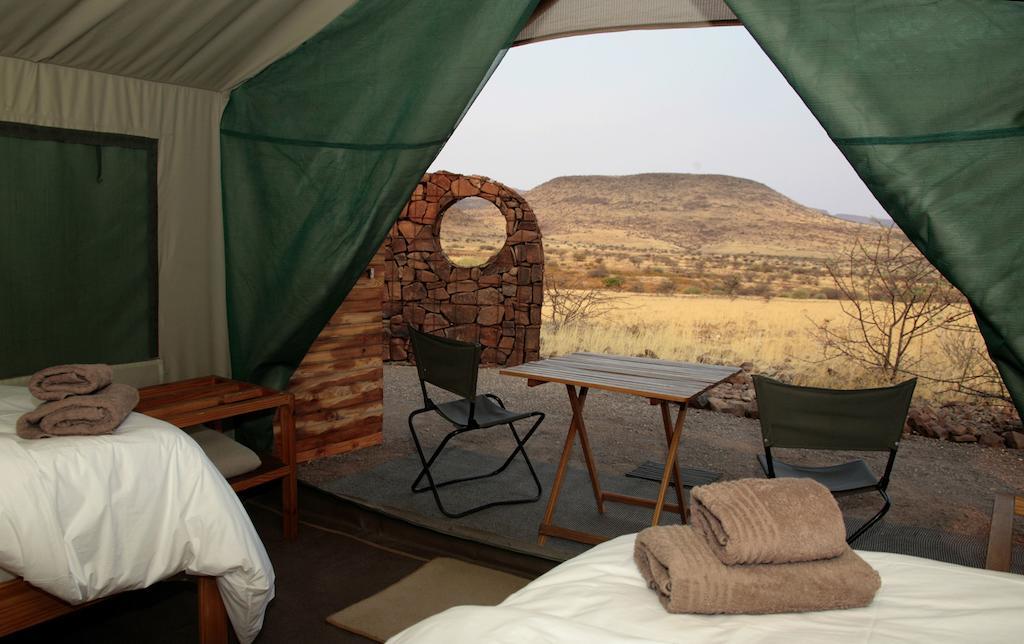 Etendeka Mountain Camp ดามาราลันด์ ห้อง รูปภาพ